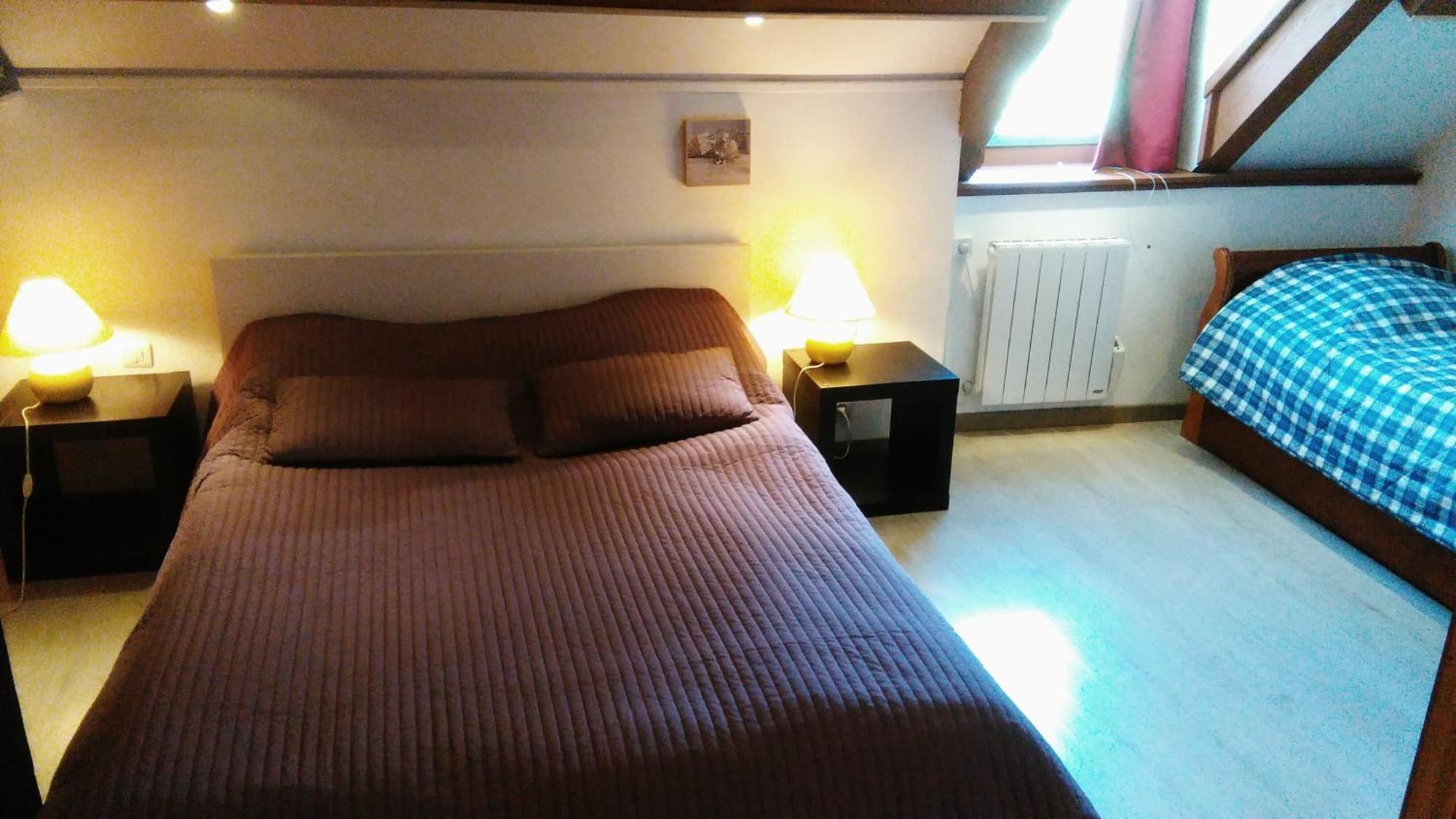Datcha Bourguignonne, Chambres & Gite Maconge Cameră foto